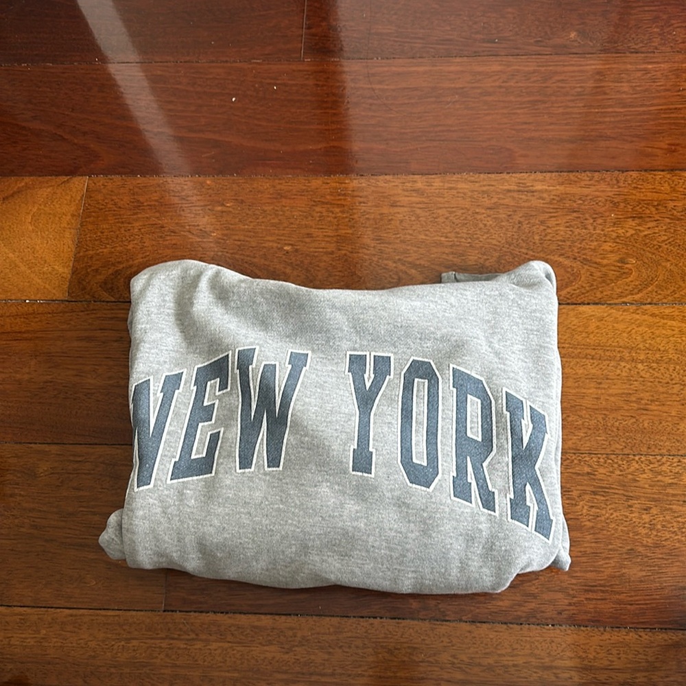 Brandy Melville Oversized New York Hoodie